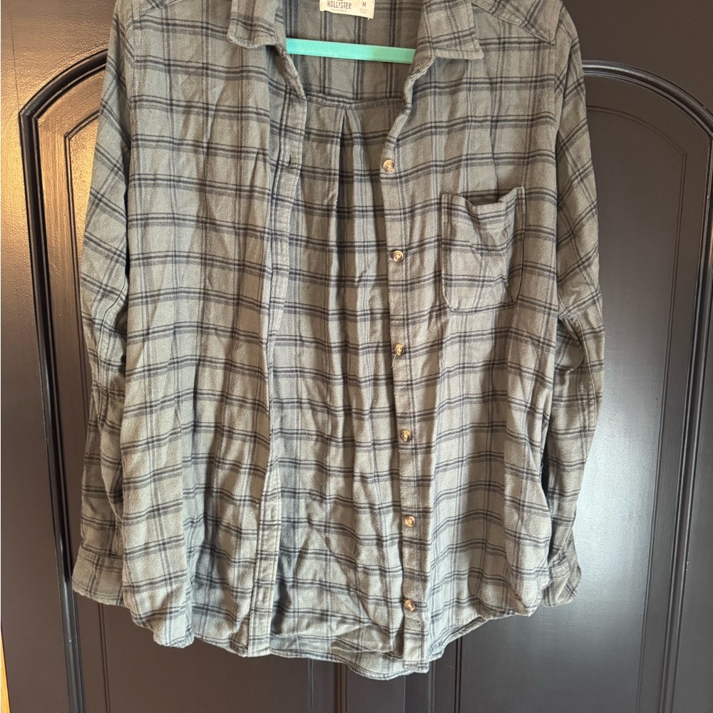 Hollister Green and Black Plaid Shirt